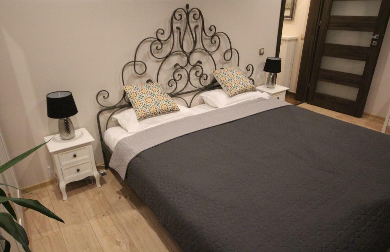 Majestic Residence Braşov Extérieur photo
